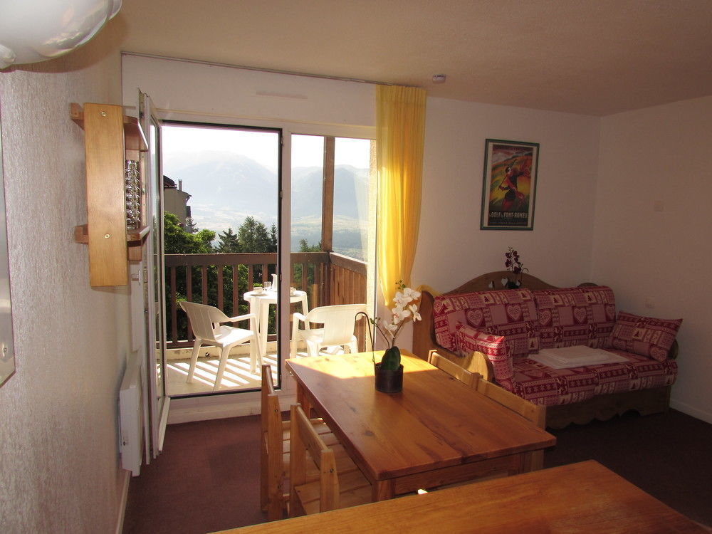Les Balcons Du Soleil Aparthotel Font-Romeu-Odeillo-Via Εξωτερικό φωτογραφία